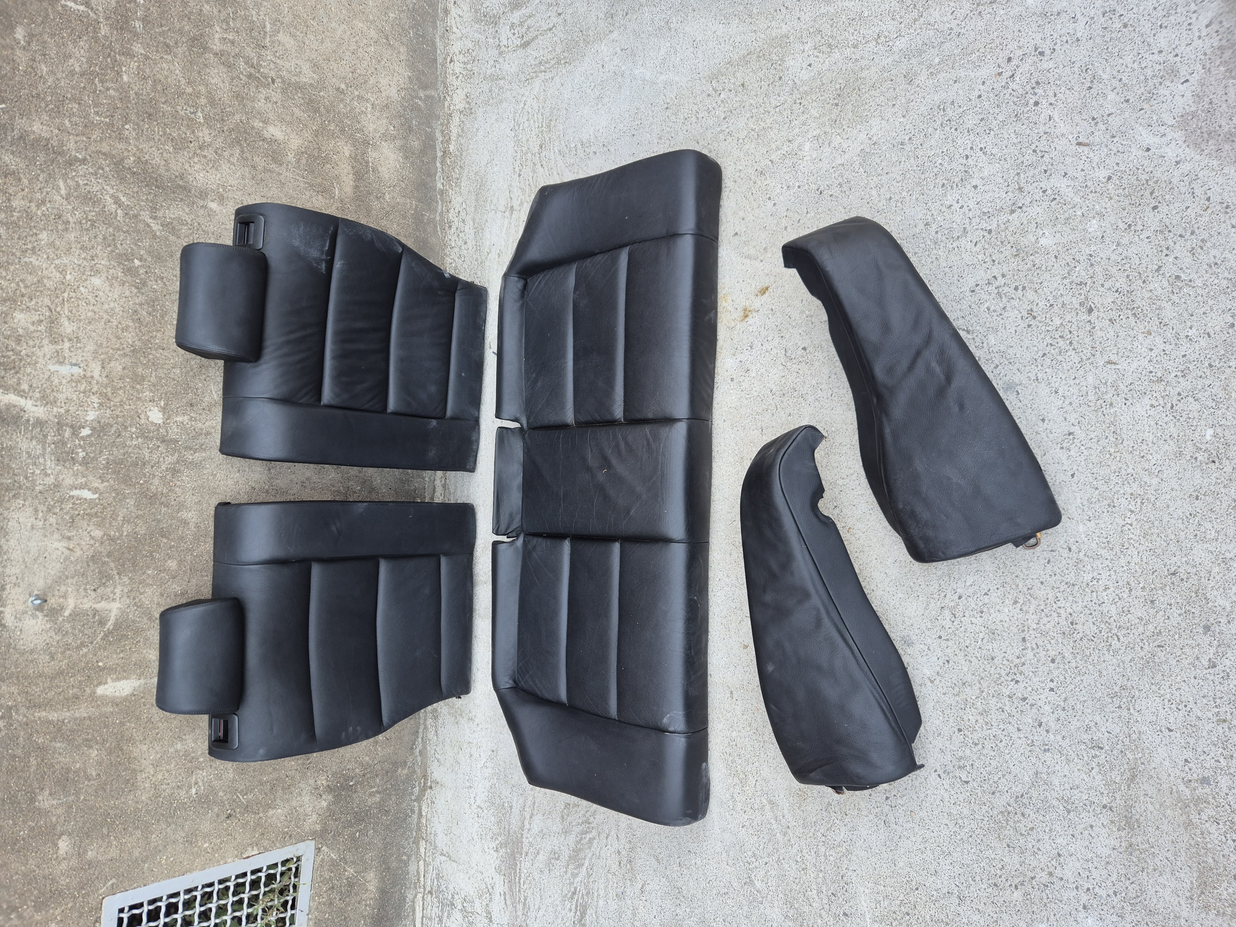 asiento coche trasero desmontable negro polipiel 70x137x70 1u